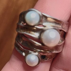 HAGIT GORALI ISRAEL STERLING RING w PEARLS